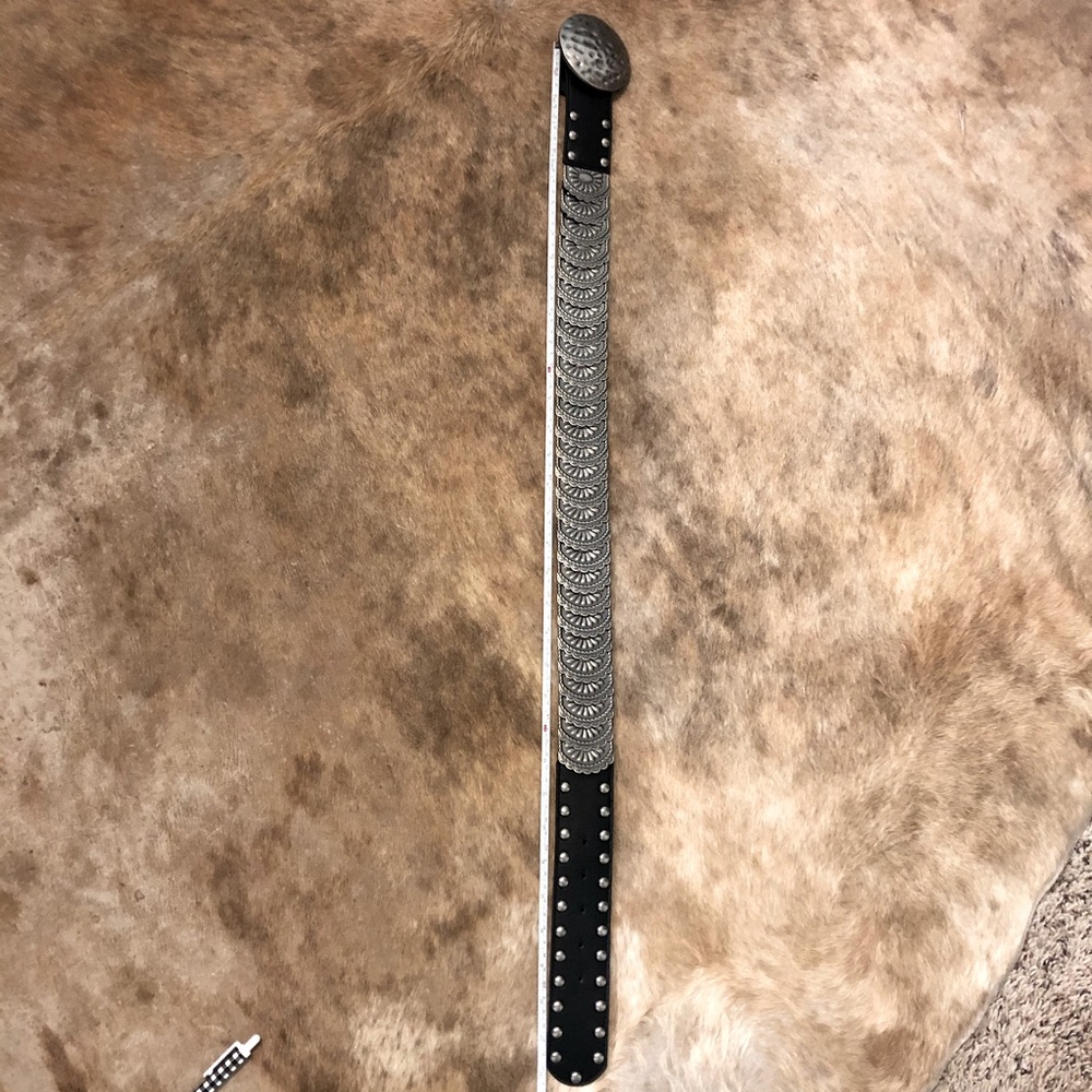 JC Penney ML Black Stretch Belt w/ Metal Detail - Picture 4 of 5